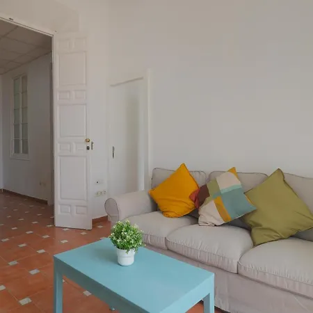 C67 - Shiny 6 Bedrooms In Plaza De La Merced * 말라가
